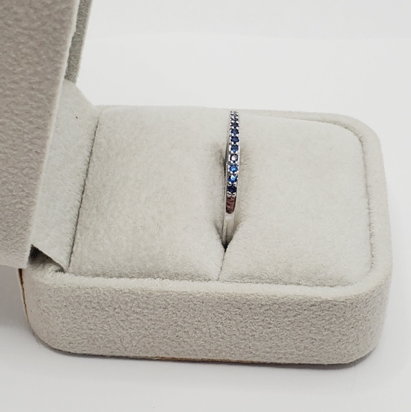 Blue Design Band - Picture 3 of 6